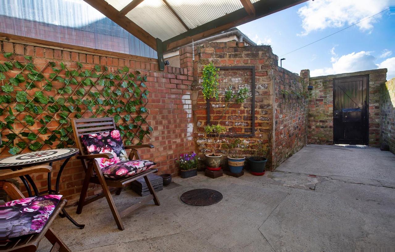 Courtyard Apartment York Exterior foto
