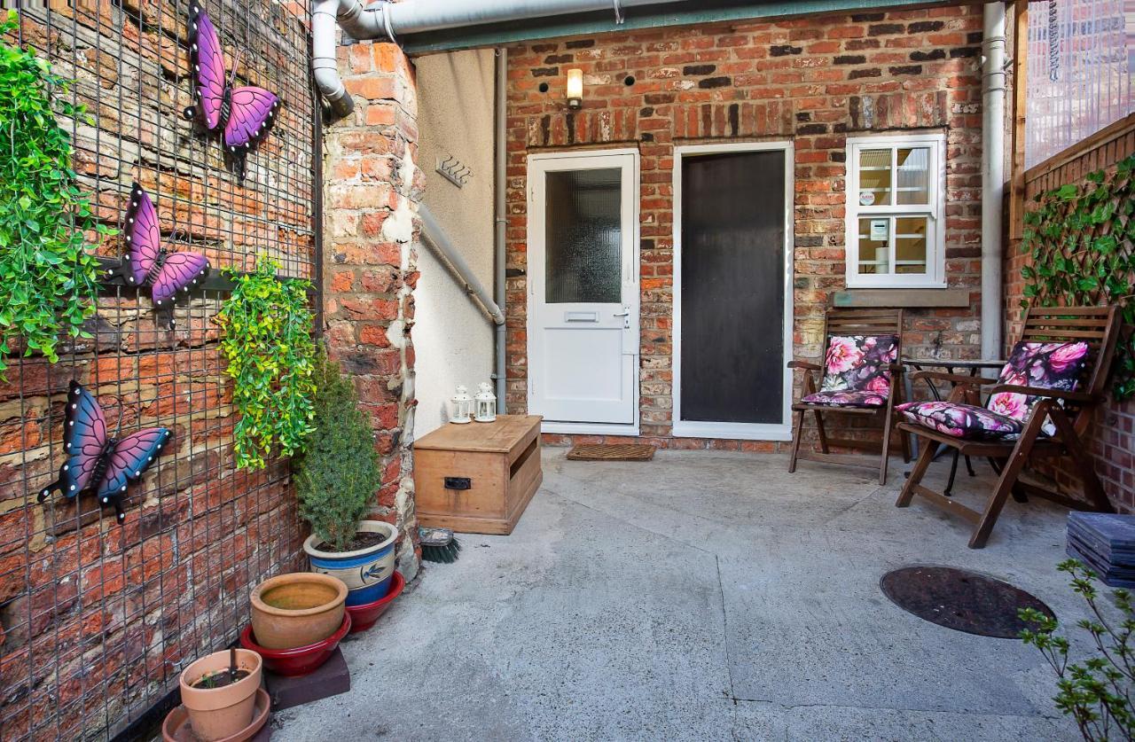 Courtyard Apartment York Exterior foto